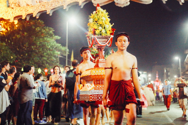 Loy Krathong